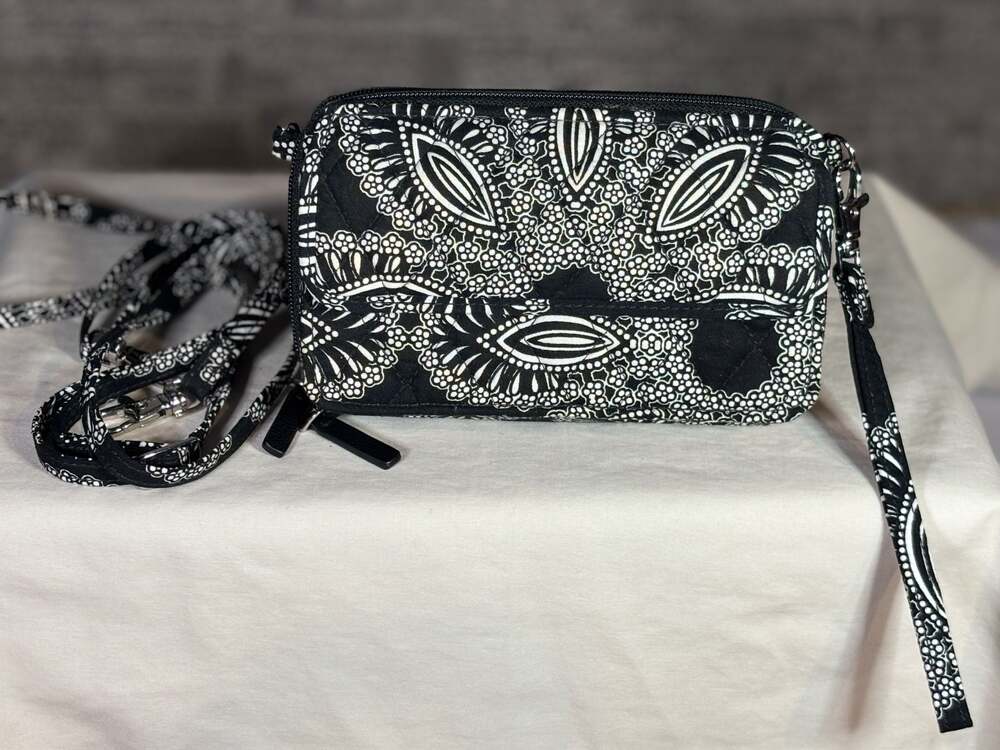 Vera Bradley All In One Crossbody in Blanco Bouquet
